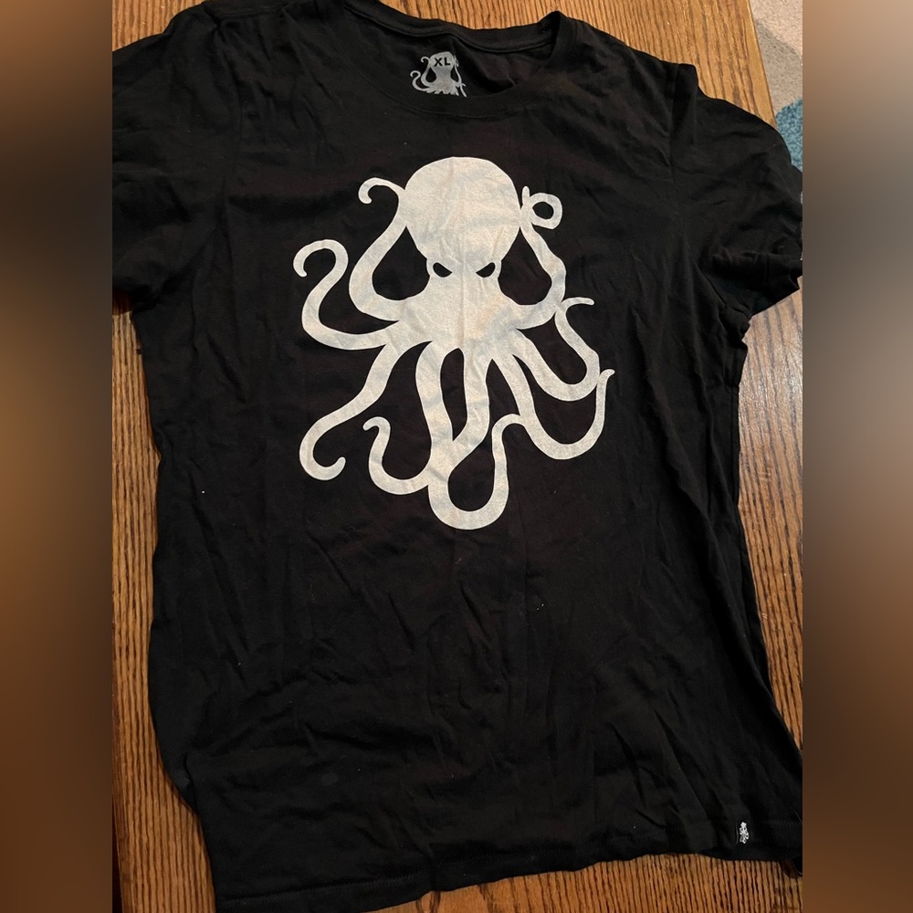 Hi My Name is Mark brand Men’s limited edition octopus shirt Blink-182